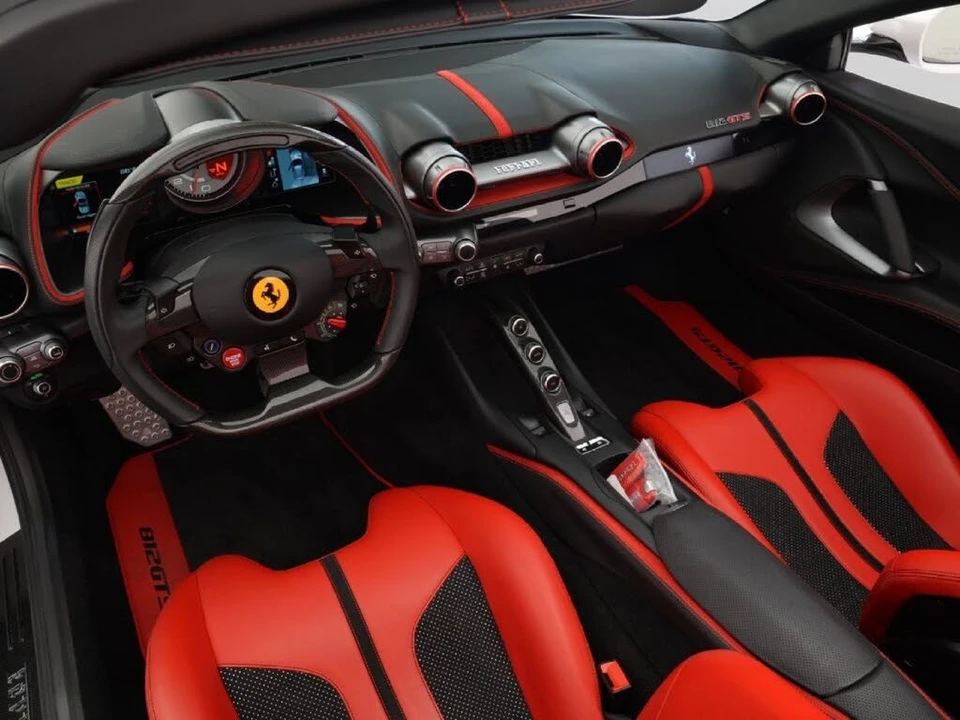 2022 Ferrari 812 GTS - Image 13 of 31