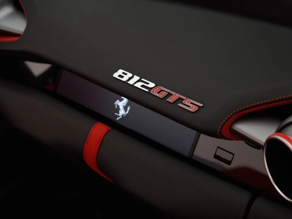 2022 Ferrari 812 GTS - Image 25 of 31