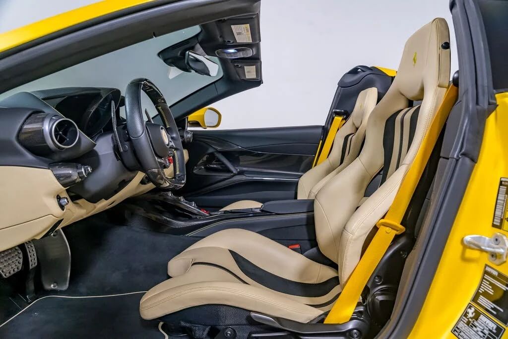 2022 Ferrari 812 GTS - Image 27 of 31