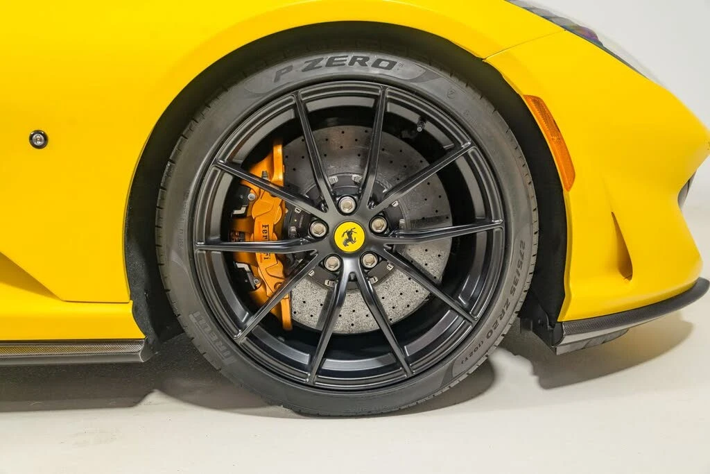 2022 Ferrari 812 GTS - Image 24 of 31
