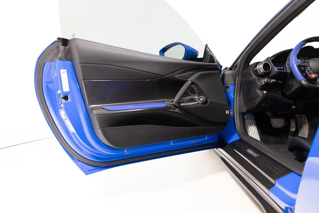 2022 Ferrari 812 GTS - Image 16 of 31