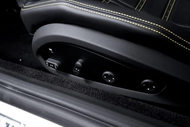 2022 Ferrari 812 GTS - Image 25 of 31
