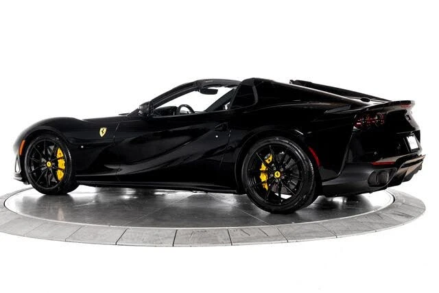 2022 Ferrari 812 GTS - Image 7 of 31