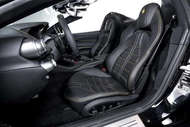 2022 Ferrari 812 GTS - Image 4 of 31