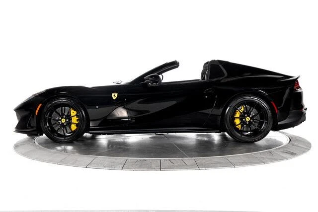 2022 Ferrari 812 GTS - Image 3 of 31
