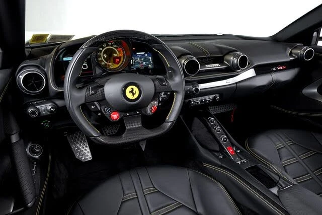 2022 Ferrari 812 GTS - Image 5 of 31