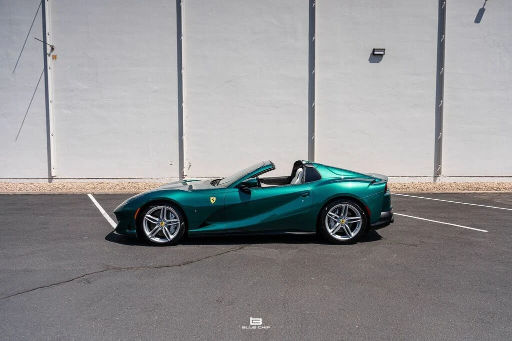 2022 Ferrari 812 GTS - Image 2 of 31
