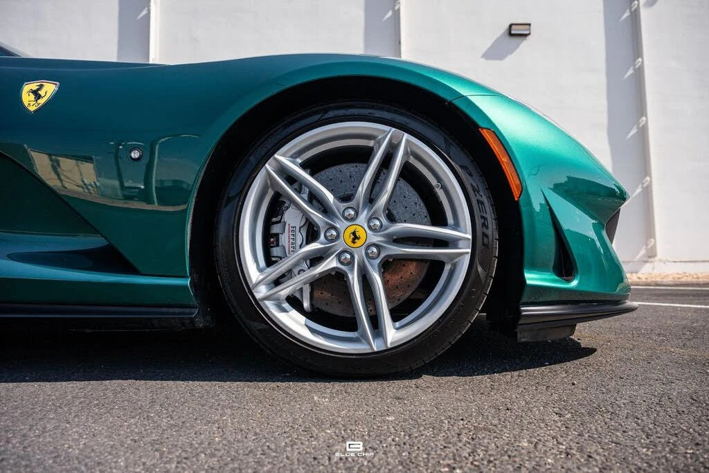 2022 Ferrari 812 GTS - Image 15 of 31