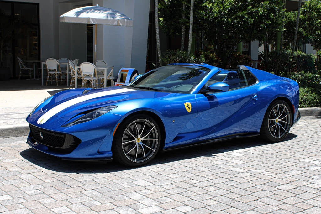2022 Ferrari 812 GTS - Image 2 of 31