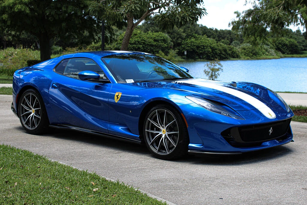 2022 Ferrari 812 GTS - Image 14 of 31