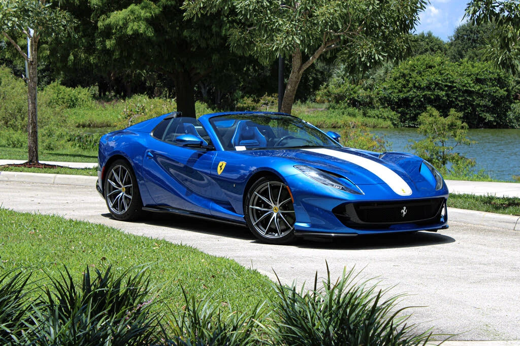 2022 Ferrari 812 GTS - Image 13 of 31