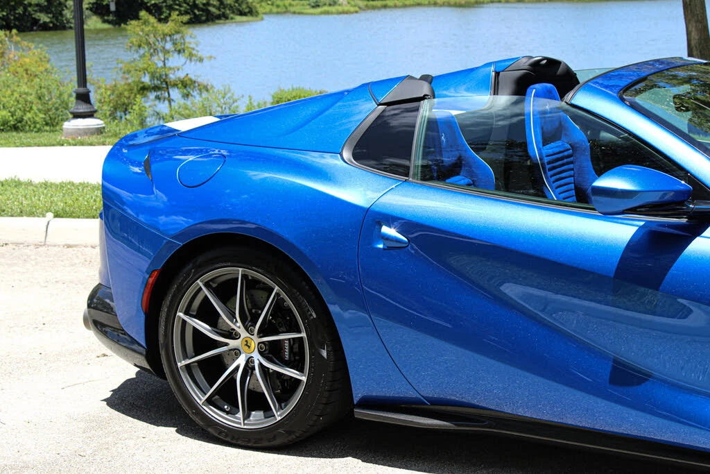 2022 Ferrari 812 GTS - Image 16 of 31
