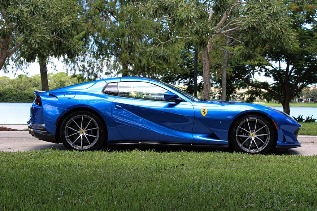 2022 Ferrari 812 GTS - Image 11 of 31