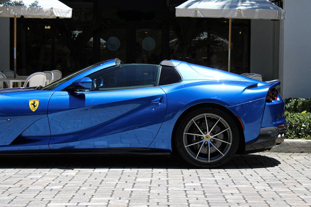 2022 Ferrari 812 GTS - Image 5 of 31