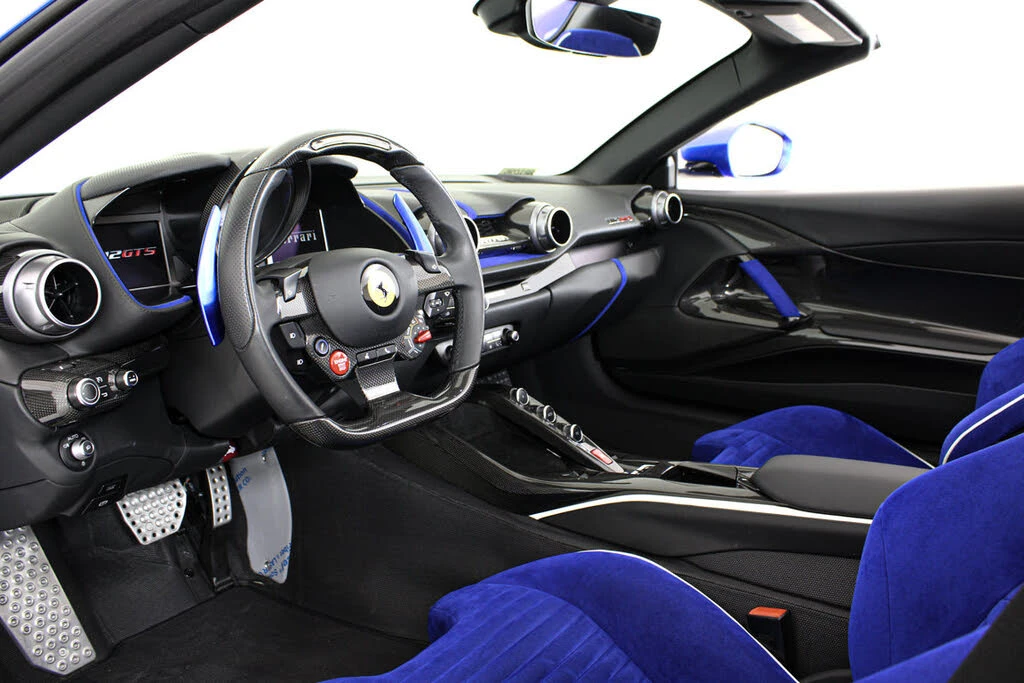 2022 Ferrari 812 GTS - Image 29 of 31