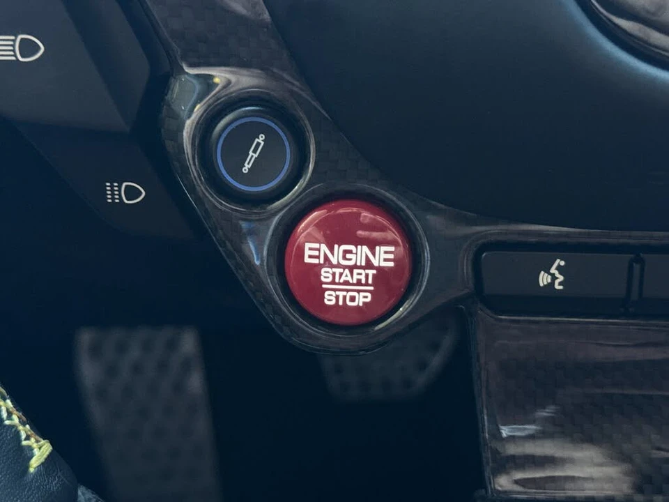 2022 Ferrari 812 GTS - Image 26 of 31
