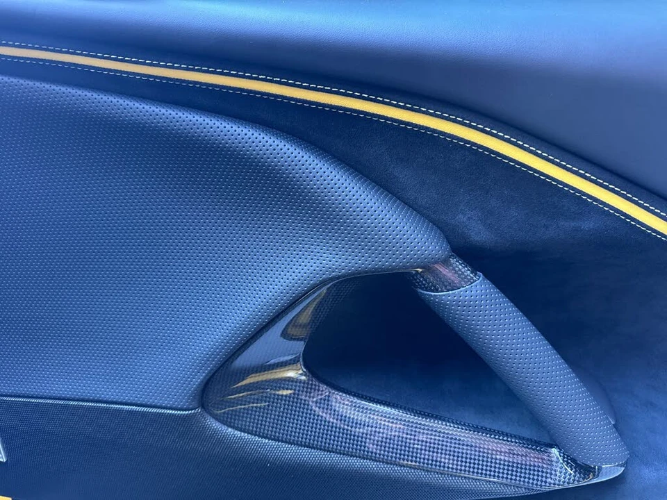 2022 Ferrari 812 GTS - Image 19 of 31