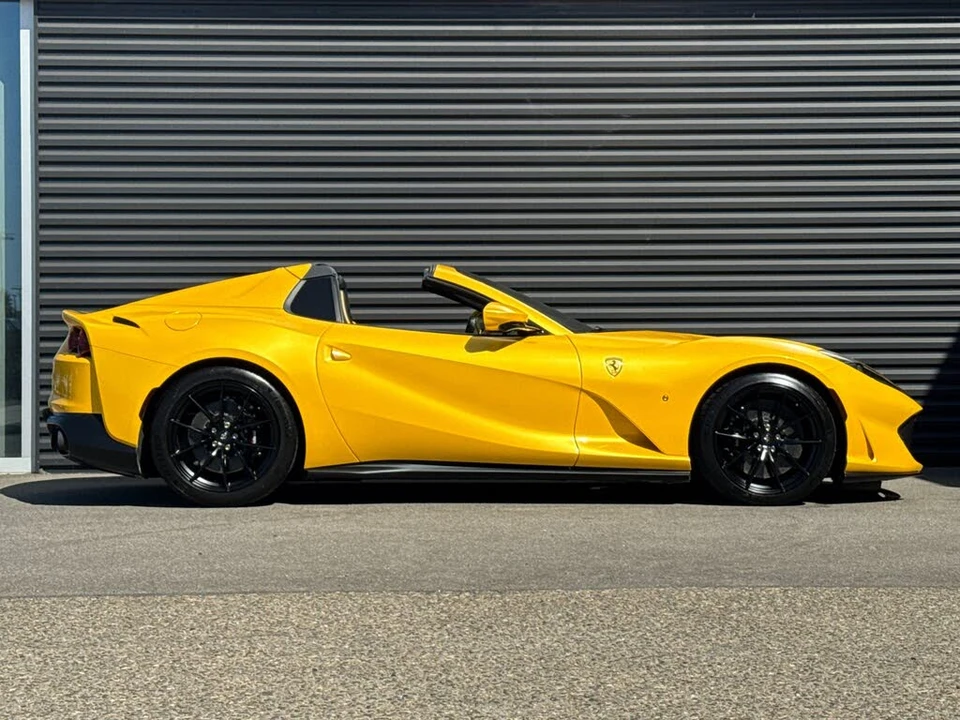 2022 Ferrari 812 GTS - Image 9 of 31