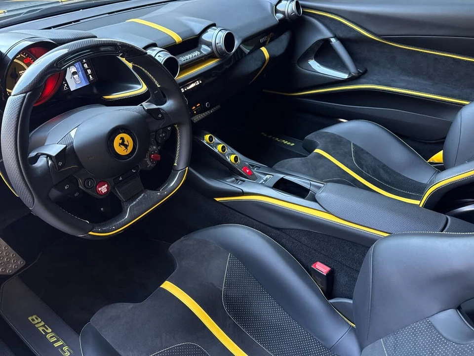 2022 Ferrari 812 GTS - Image 4 of 31