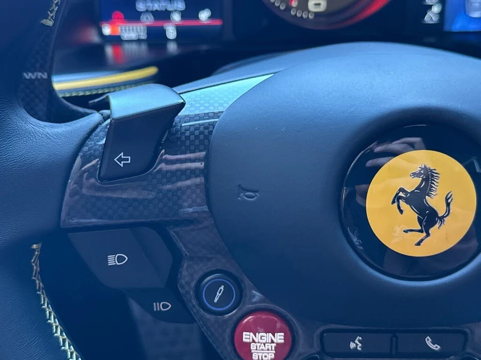 2022 Ferrari 812 GTS - Image 28 of 31