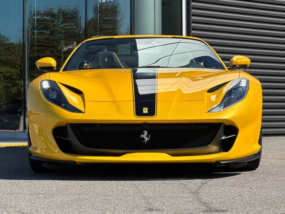 2022 Ferrari 812 GTS - Image 11 of 31