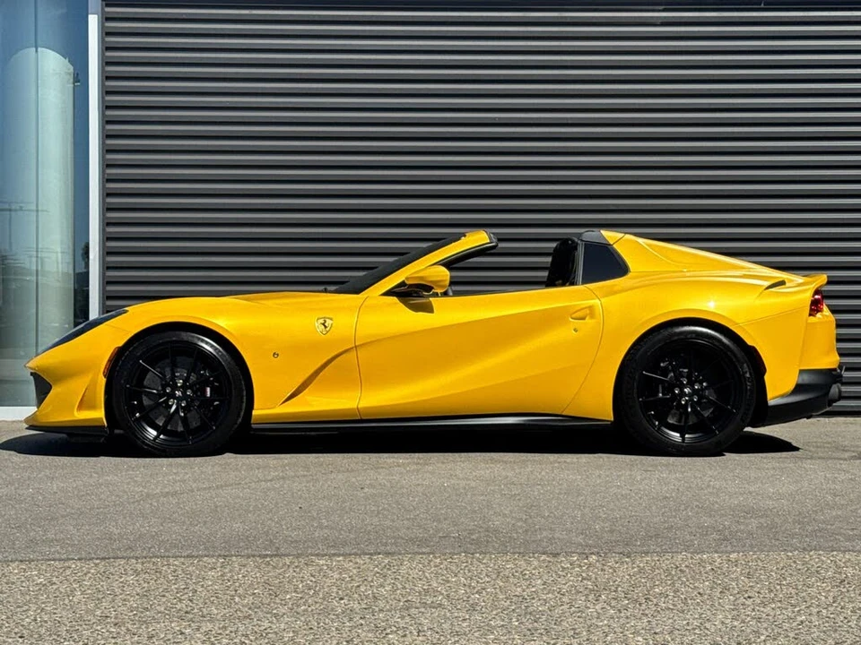 2022 Ferrari 812 GTS - Image 2 of 31