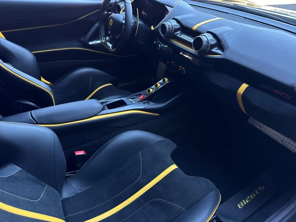 2022 Ferrari 812 GTS - Image 17 of 31