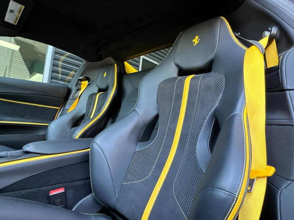 2022 Ferrari 812 GTS - Image 5 of 31