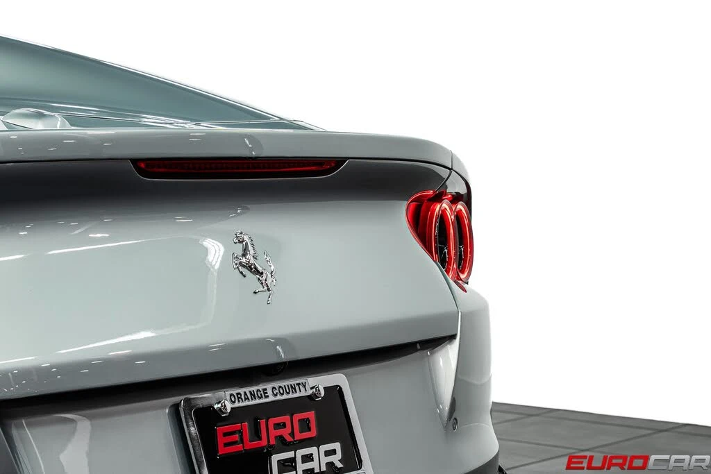 2022 Ferrari 812 GTS - Image 25 of 31