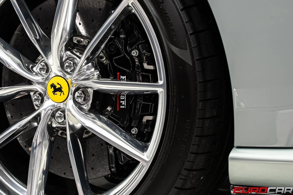 2022 Ferrari 812 GTS - Image 29 of 31