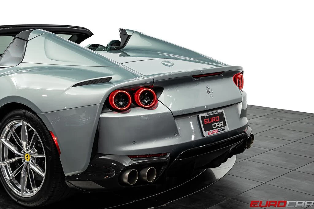 2022 Ferrari 812 GTS - Image 22 of 31