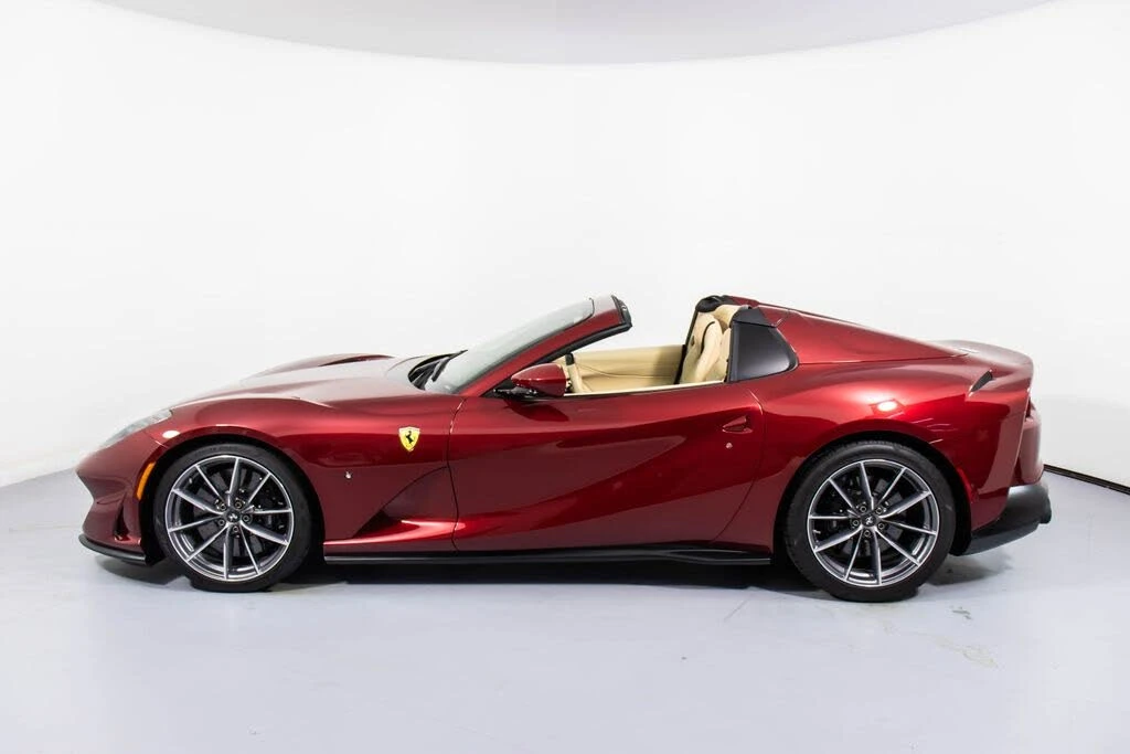 2022 Ferrari 812 GTS - Image 9 of 31