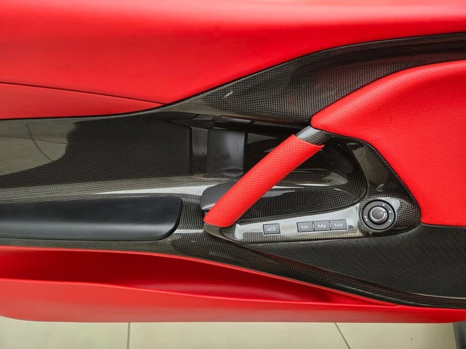 2022 Ferrari 812 GTS - Image 30 of 31