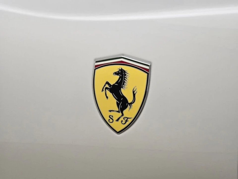 2022 Ferrari 812 GTS - Image 17 of 31