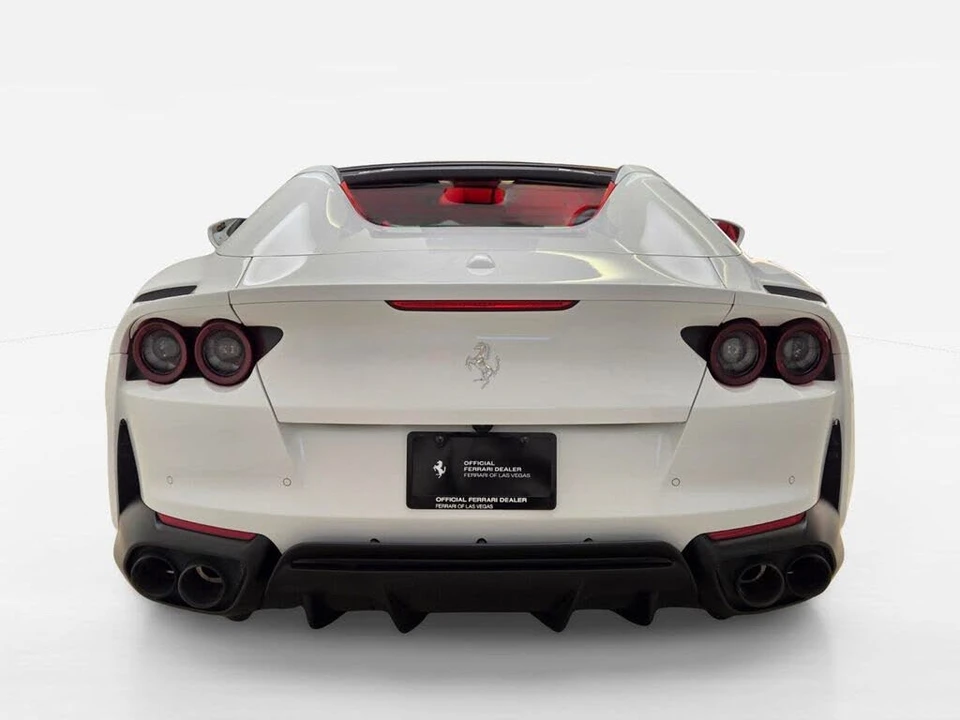 2022 Ferrari 812 GTS - Image 10 of 31