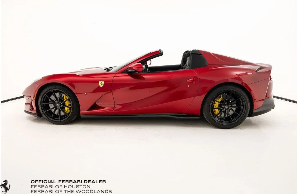 2022 Ferrari 812 GTS - Image 8 of 31