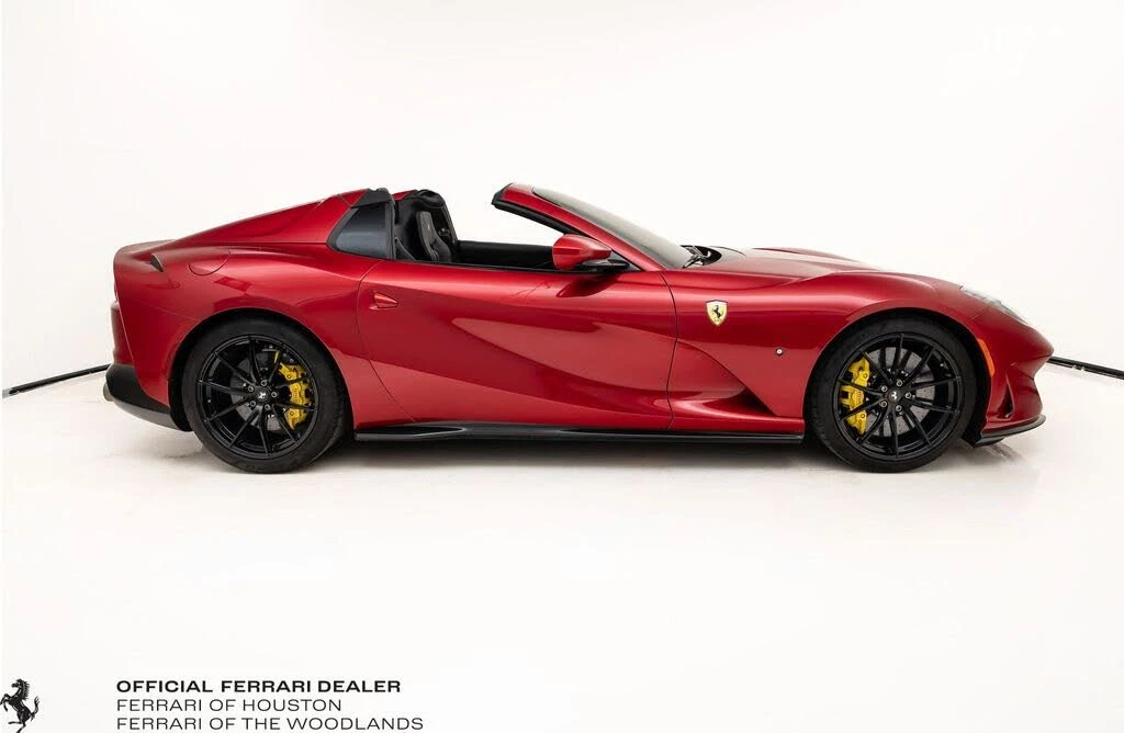 2022 Ferrari 812 GTS - Image 3 of 31