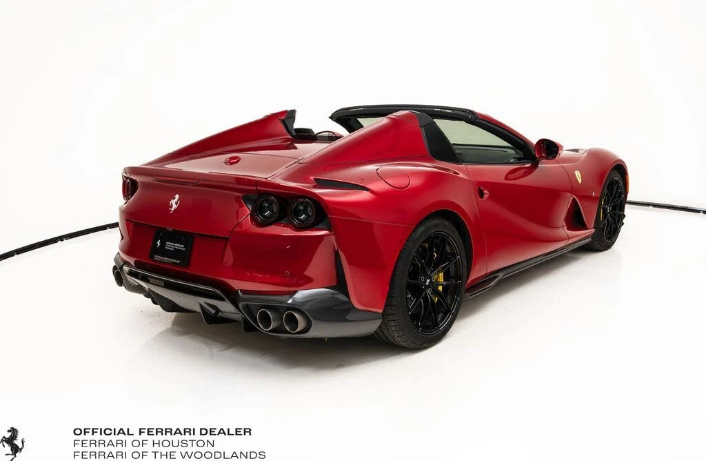 2022 Ferrari 812 GTS - Image 7 of 31