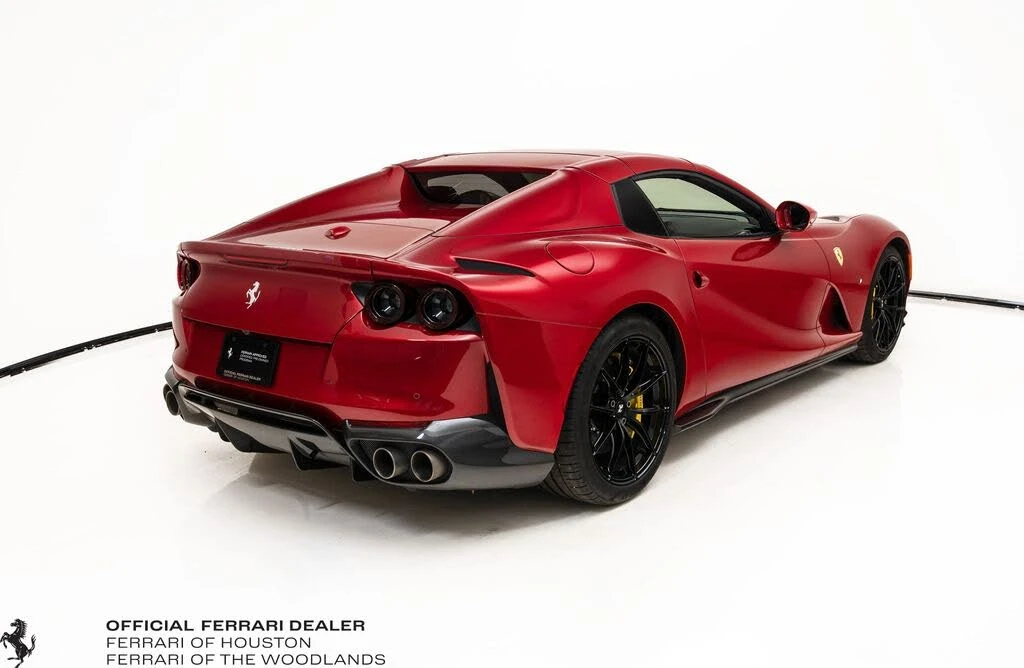 2022 Ferrari 812 GTS - Image 28 of 31