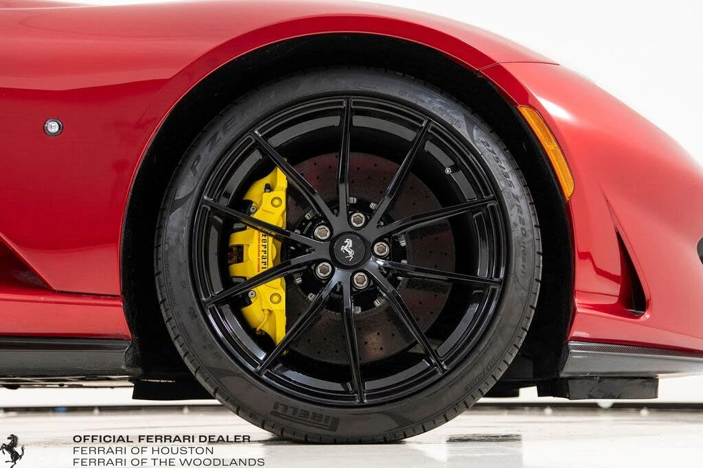 2022 Ferrari 812 GTS - Image 21 of 31