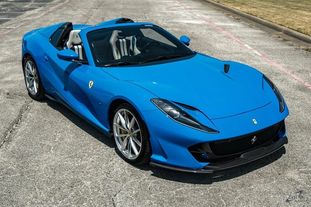 2022 Ferrari 812 GTS - Image 28 of 31