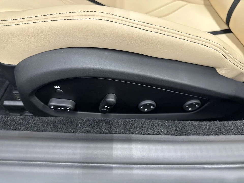 2022 Ferrari 812 GTS - Image 12 of 31