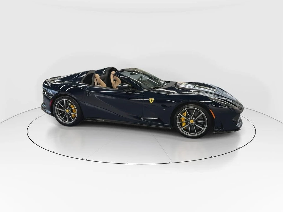 2022 Ferrari 812 GTS - Image 9 of 31