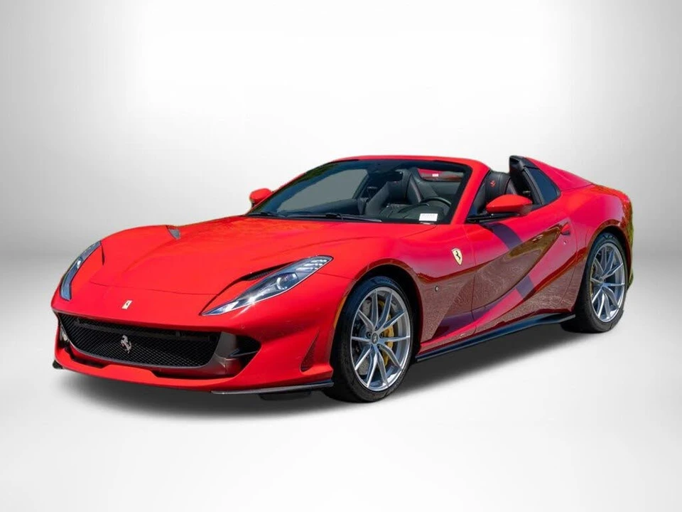 2022 Ferrari 812 GTS - Image 5 of 31