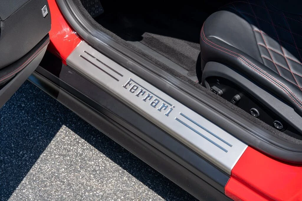 2022 Ferrari 812 GTS - Image 30 of 31
