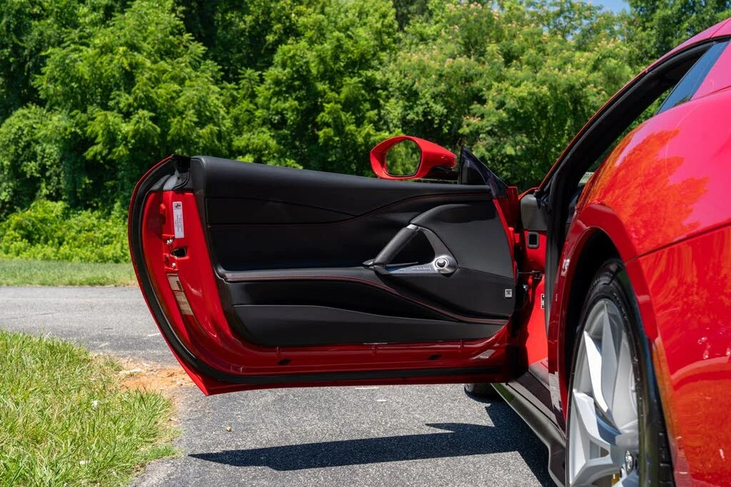 2022 Ferrari 812 GTS - Image 27 of 31