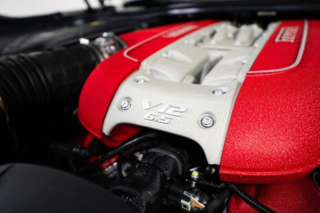 2022 Ferrari 812 GTS - Image 25 of 31
