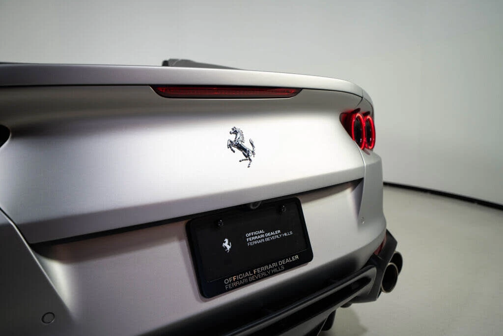 2022 Ferrari 812 GTS - Image 30 of 31