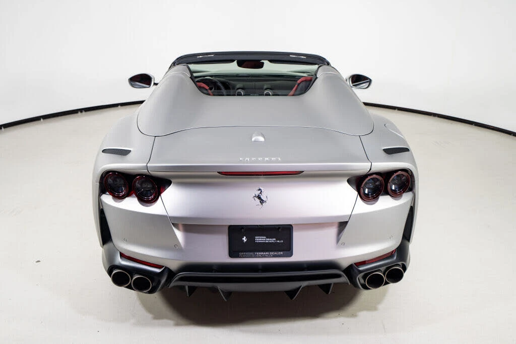 2022 Ferrari 812 GTS - Image 10 of 31