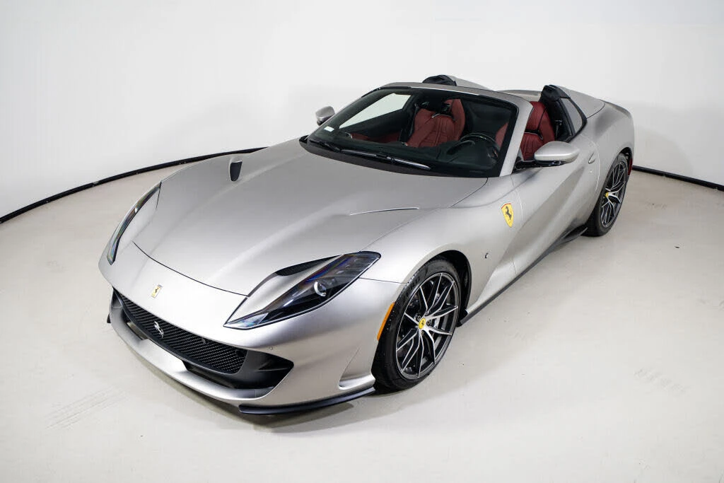 2022 Ferrari 812 GTS - Image 2 of 31